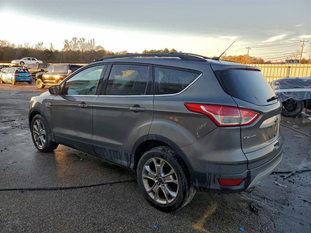 2013 FORD ESCAPE SEL photo 4