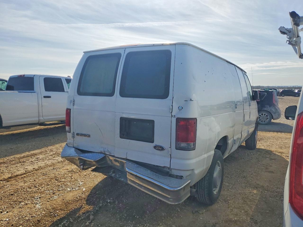 2006 FORD ECONOLINE E250 VAN photo 3