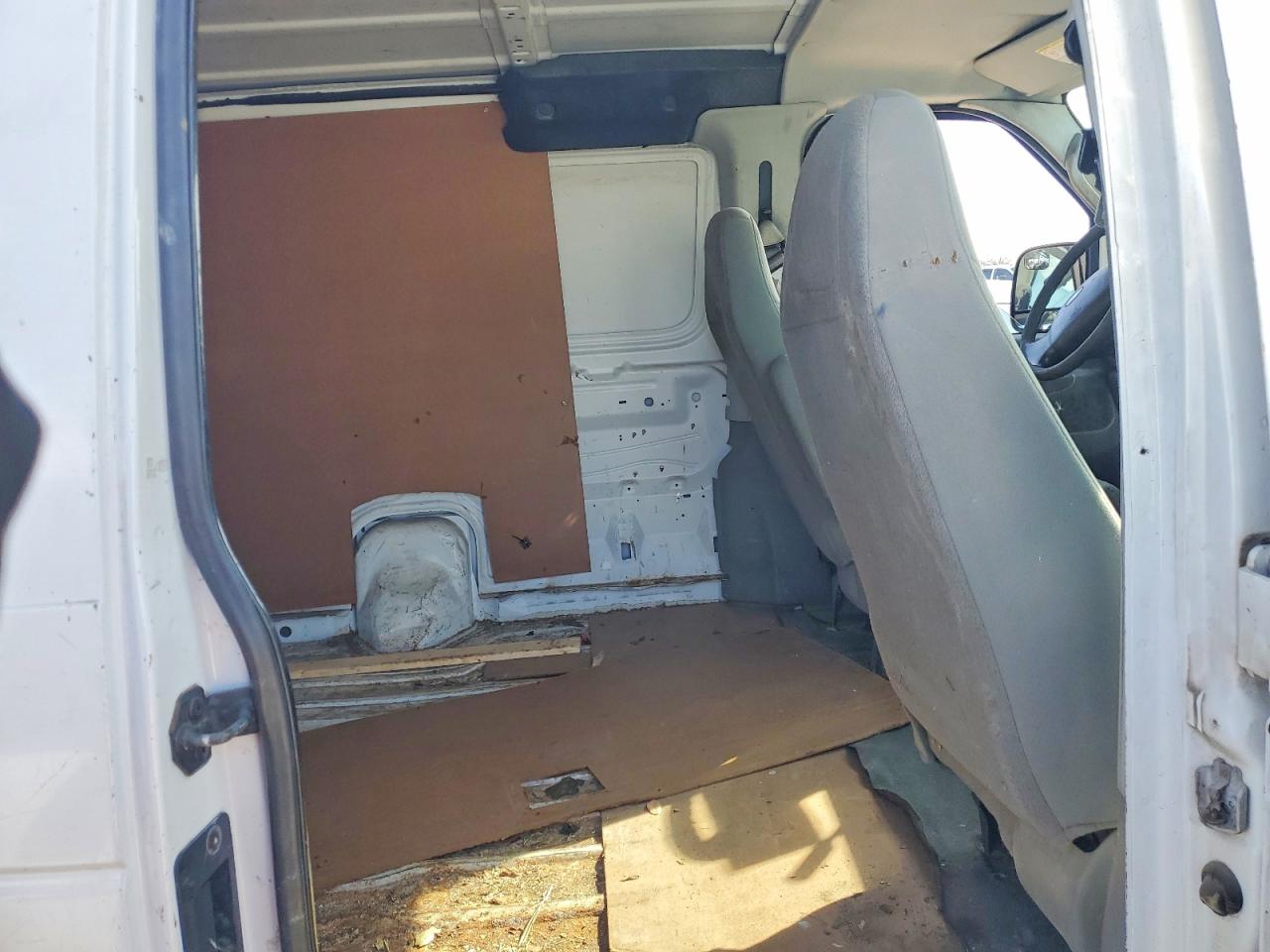 2006 FORD ECONOLINE E250 VAN photo 11