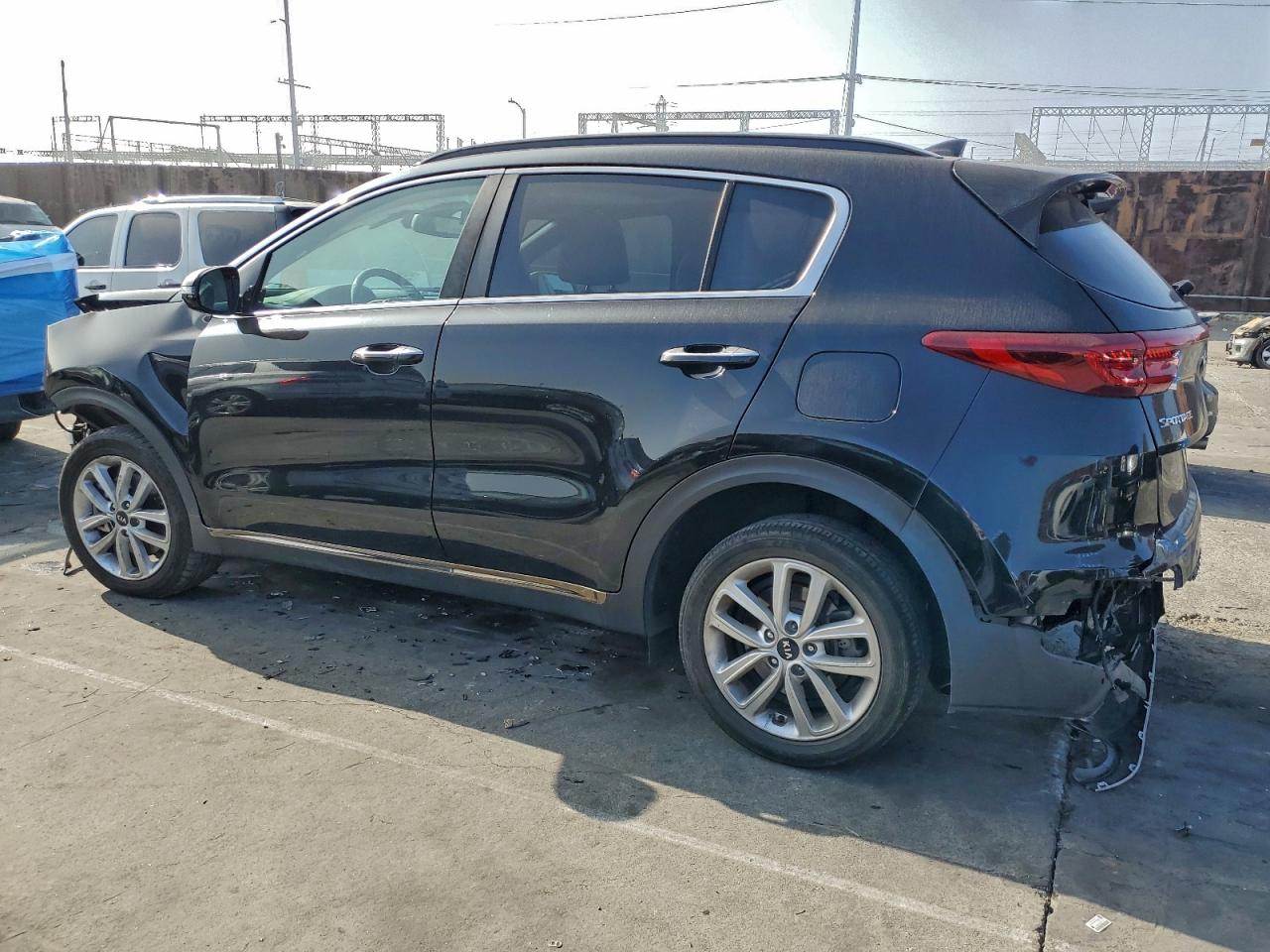 2020 KIA SPORTAGE SX photo 2
