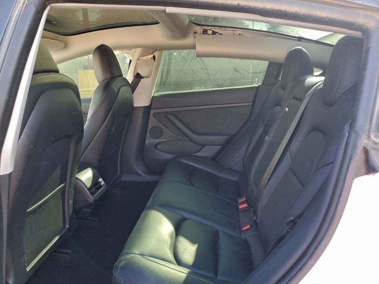 2022 TESLA MODEL 3 photo 10
