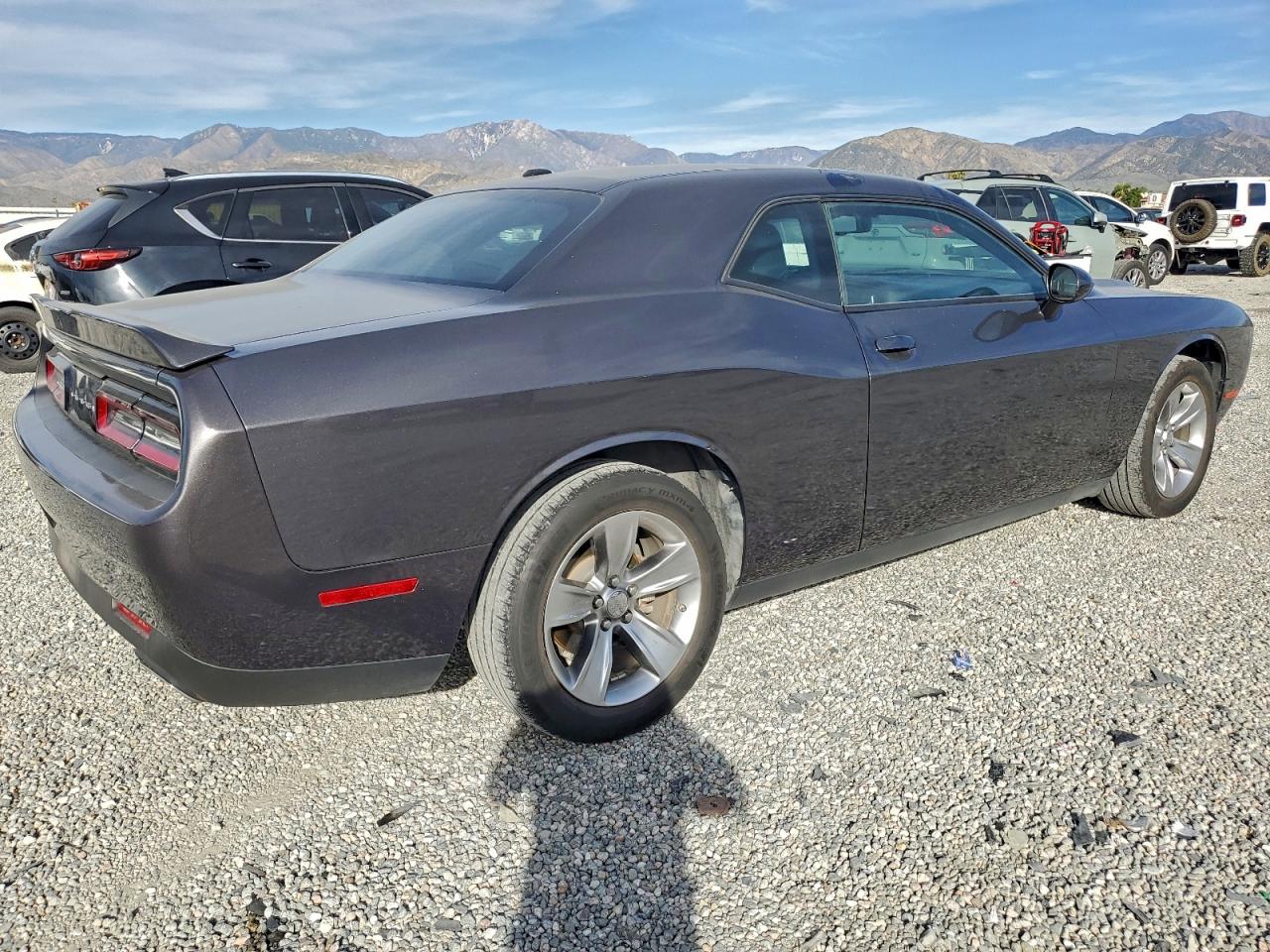 2022 DODGE CHALLENGER photo 3