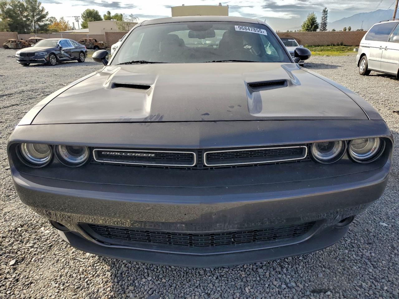 2022 DODGE CHALLENGER photo 5
