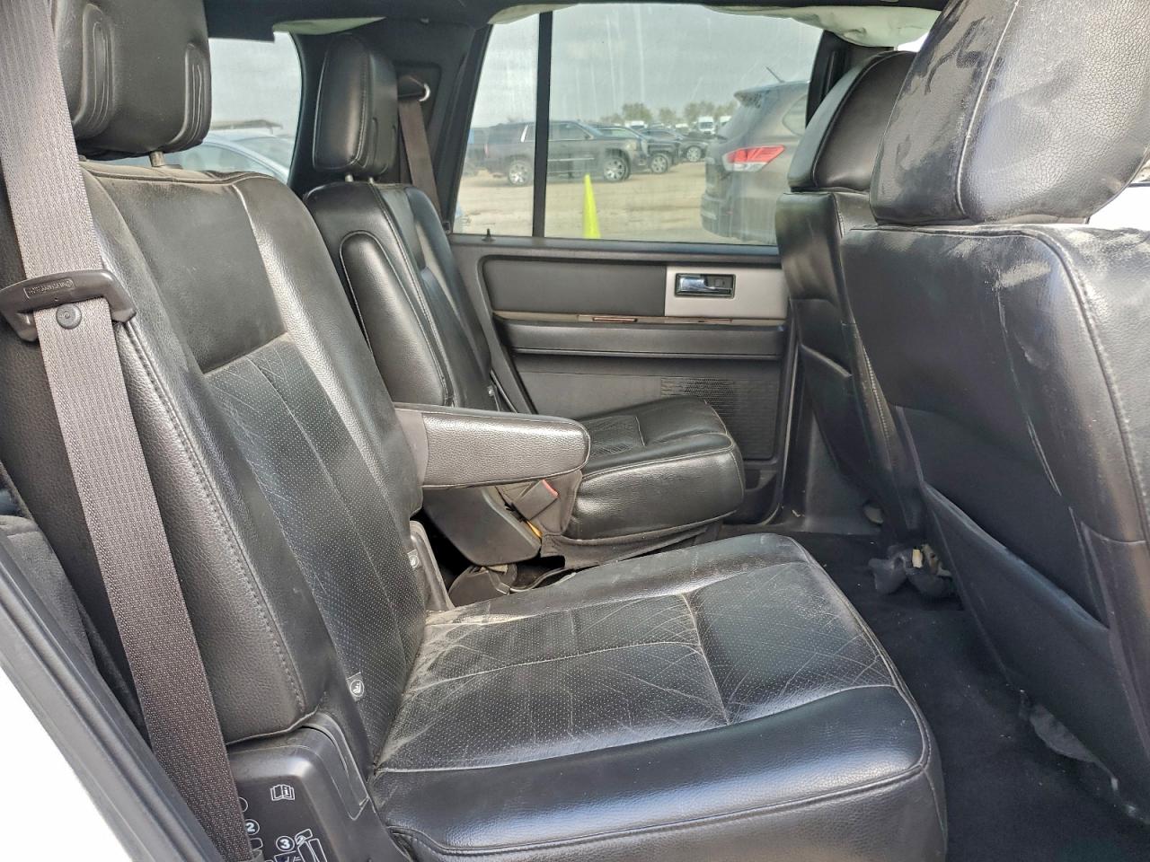 2010 FORD EXPEDITION LIMITED photo 11