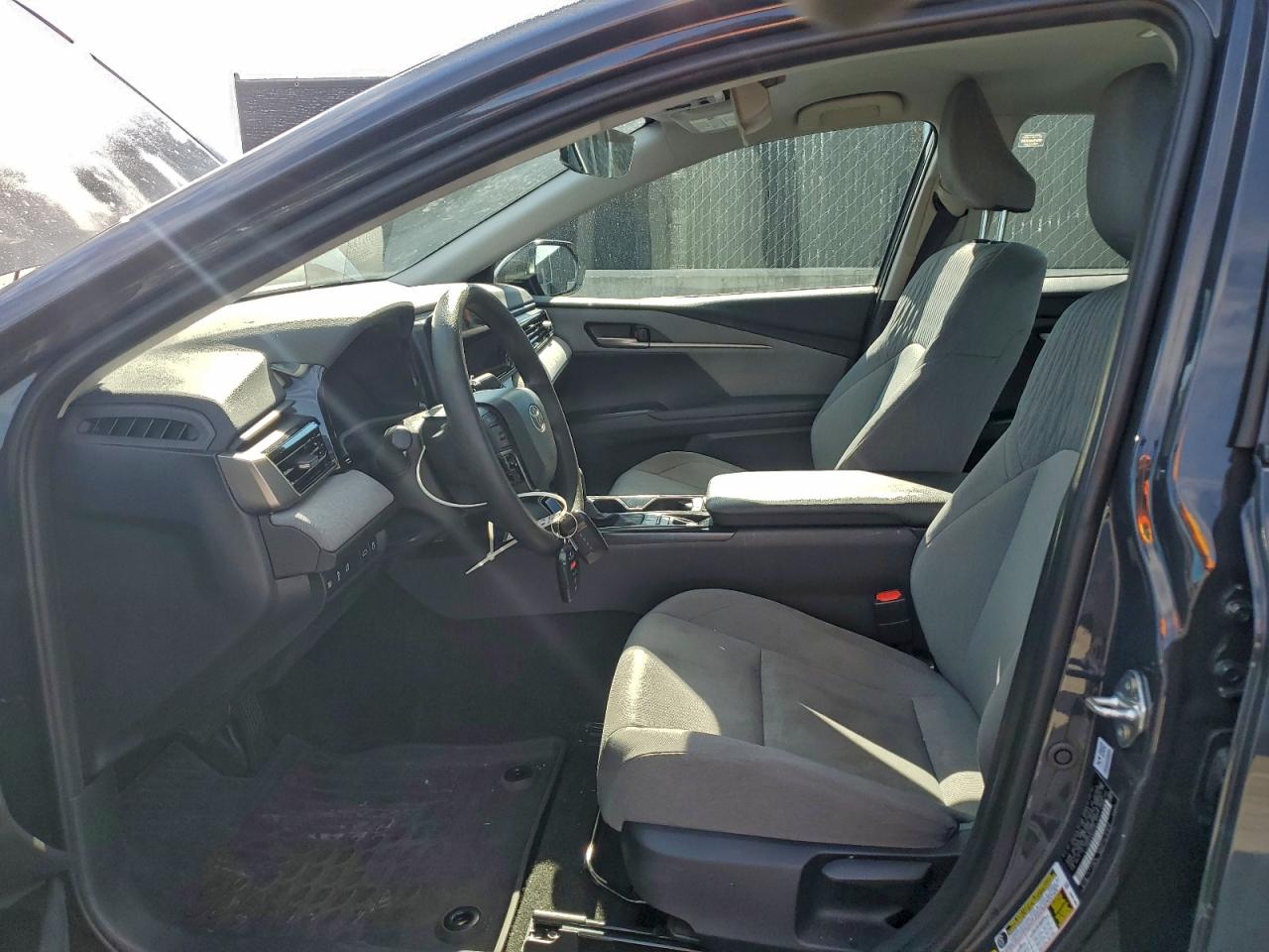 2025 TOYOTA CAMRY XSE photo 7