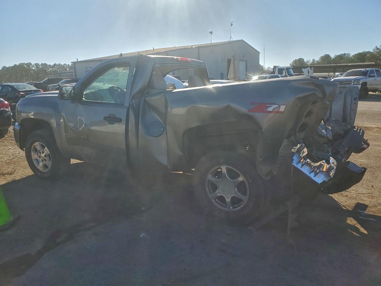 2007 CHEVROLET SILVERADO C1500 photo 2