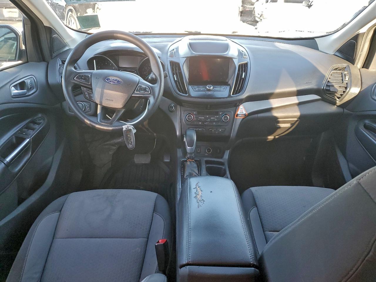 2019 FORD ESCAPE SE photo 8