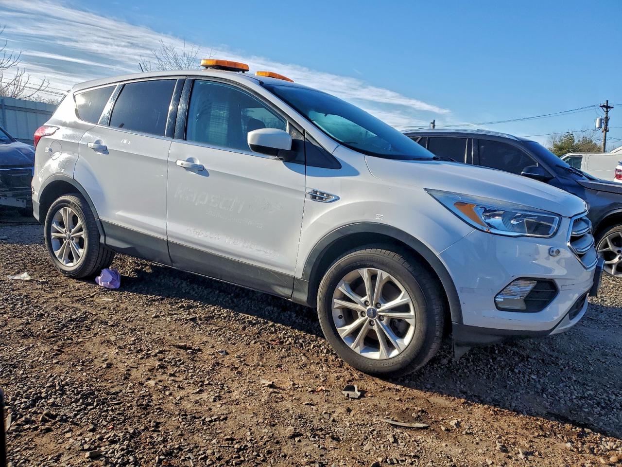 2019 FORD ESCAPE SE photo 4