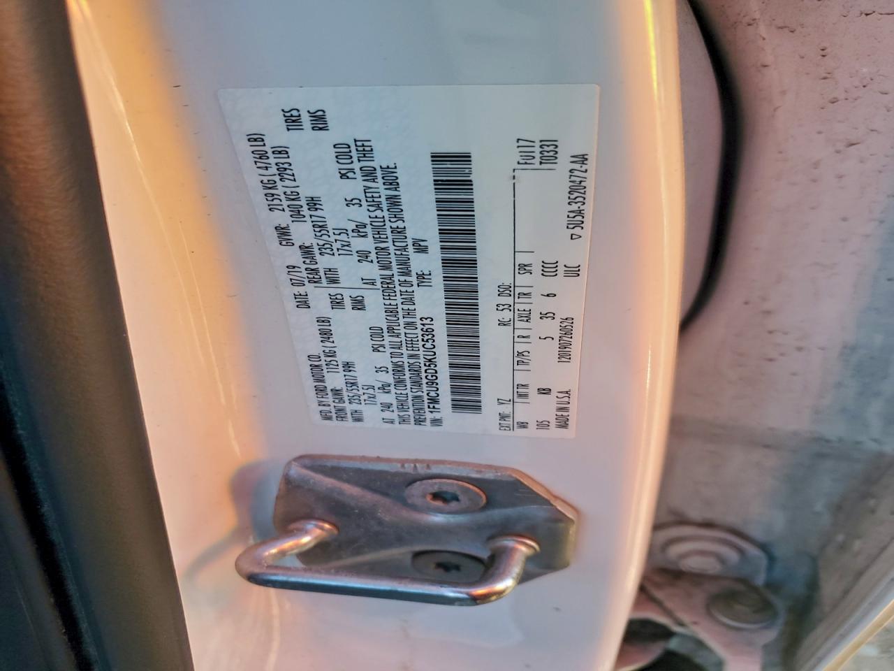 2019 FORD ESCAPE SE photo 13