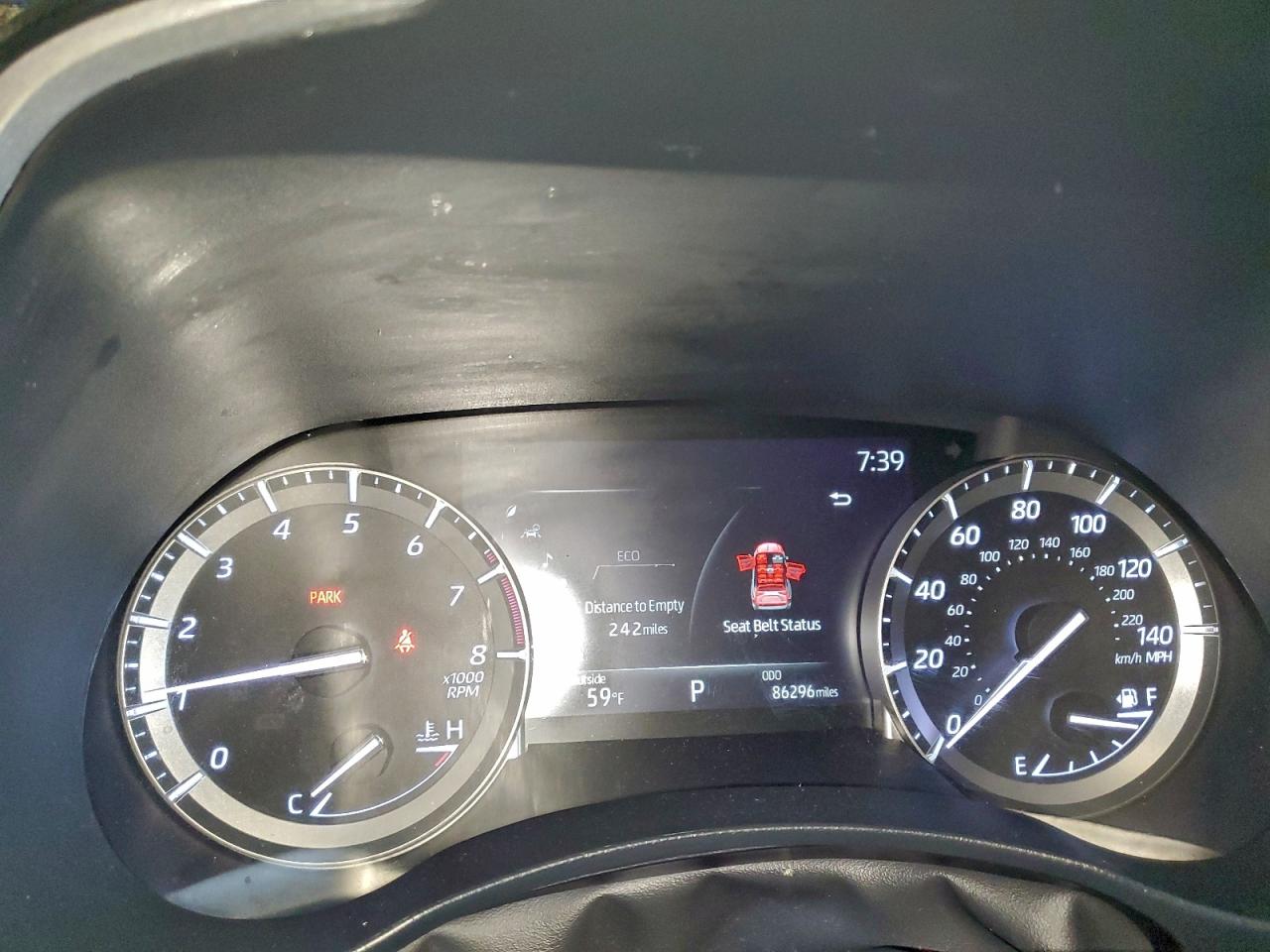 2021 TOYOTA HIGHLANDER XLE photo 9