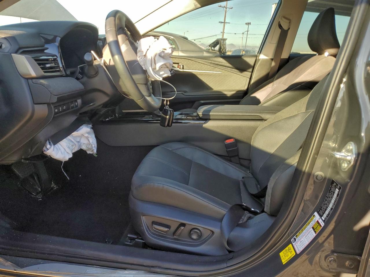 2025 TOYOTA CAMRY XSE photo 7