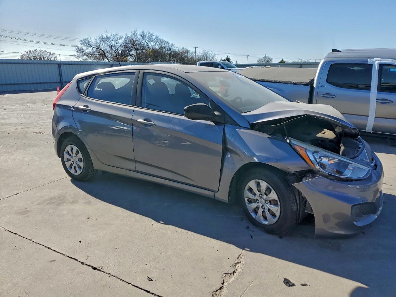 2016 HYUNDAI ACCENT SE photo 4