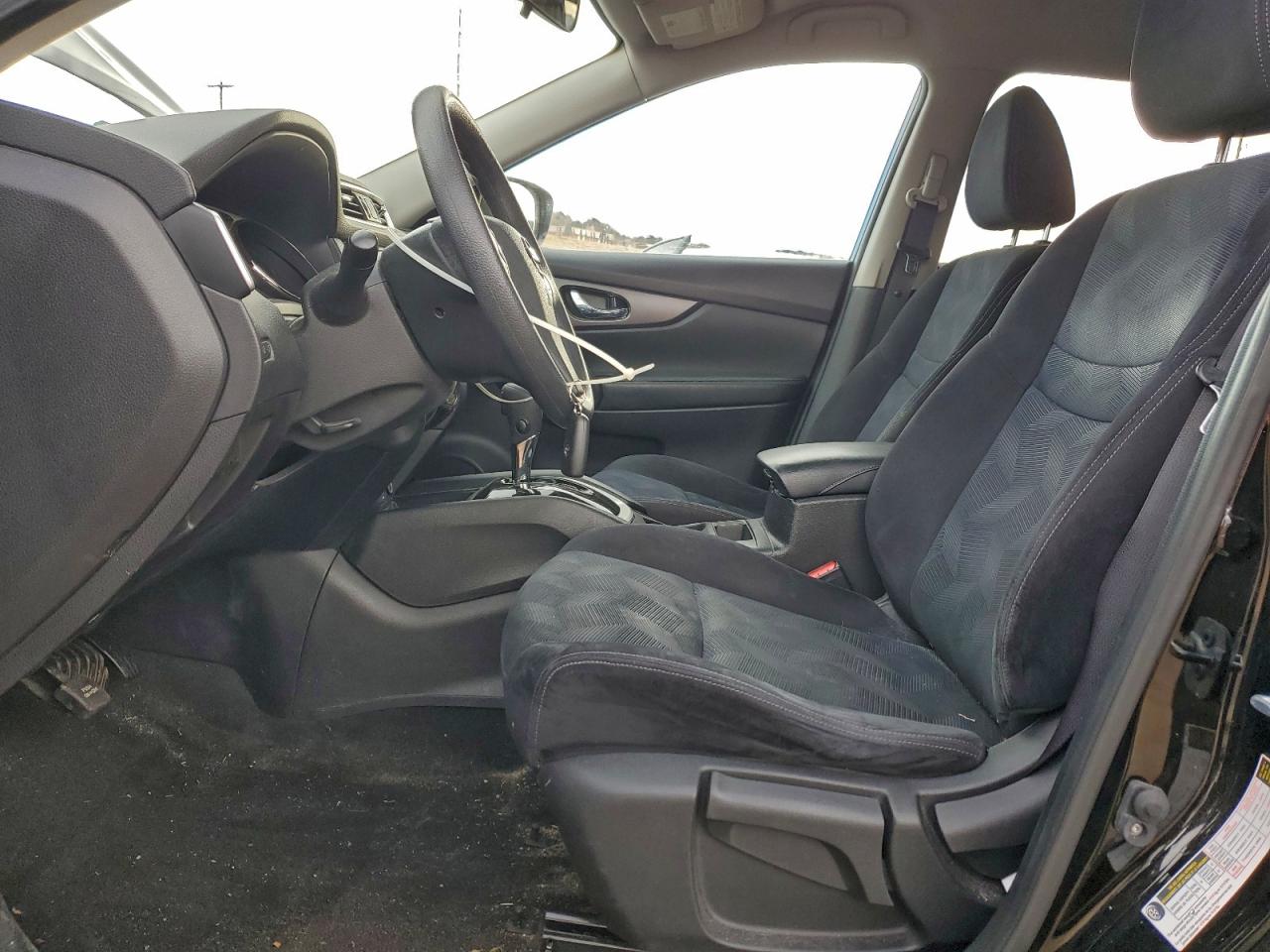 2016 NISSAN ROGUE S photo 13