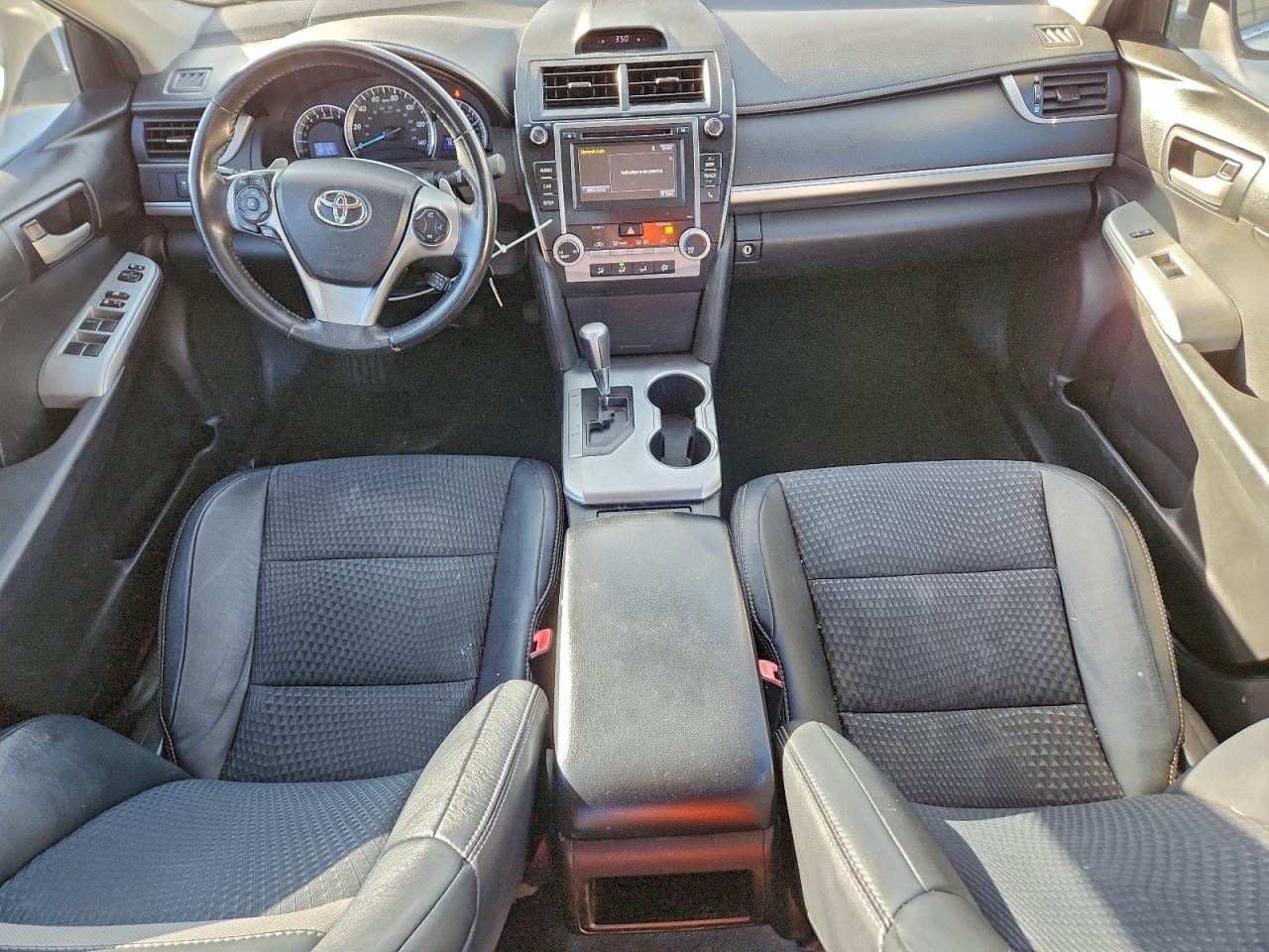 2014 TOYOTA CAMRY L photo 8