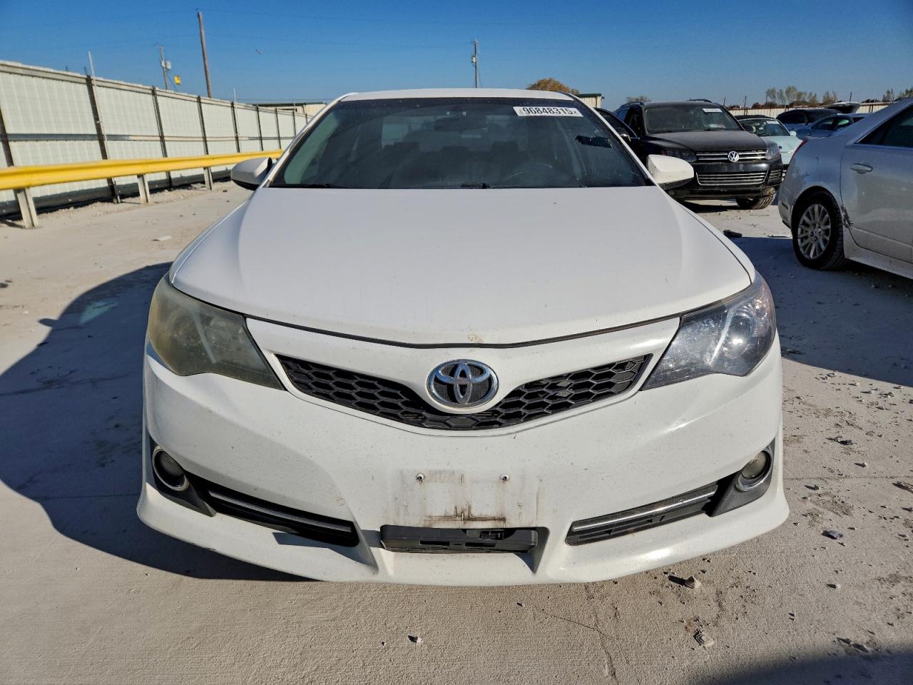 2014 TOYOTA CAMRY L photo 5
