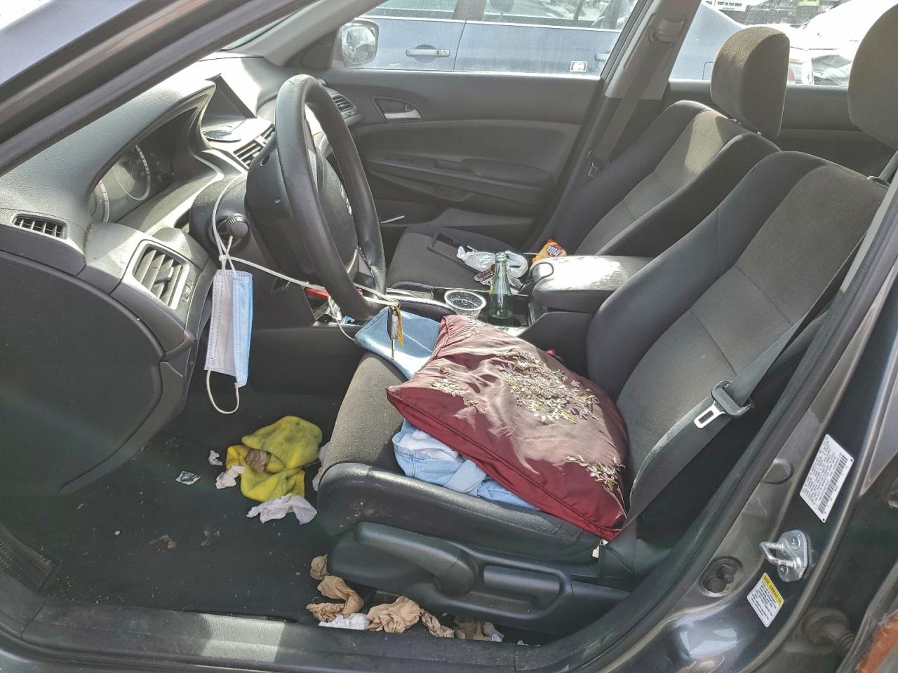 2010 HONDA ACCORD LX photo 7