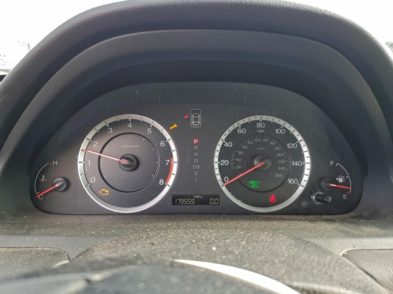 2010 HONDA ACCORD LX photo 9
