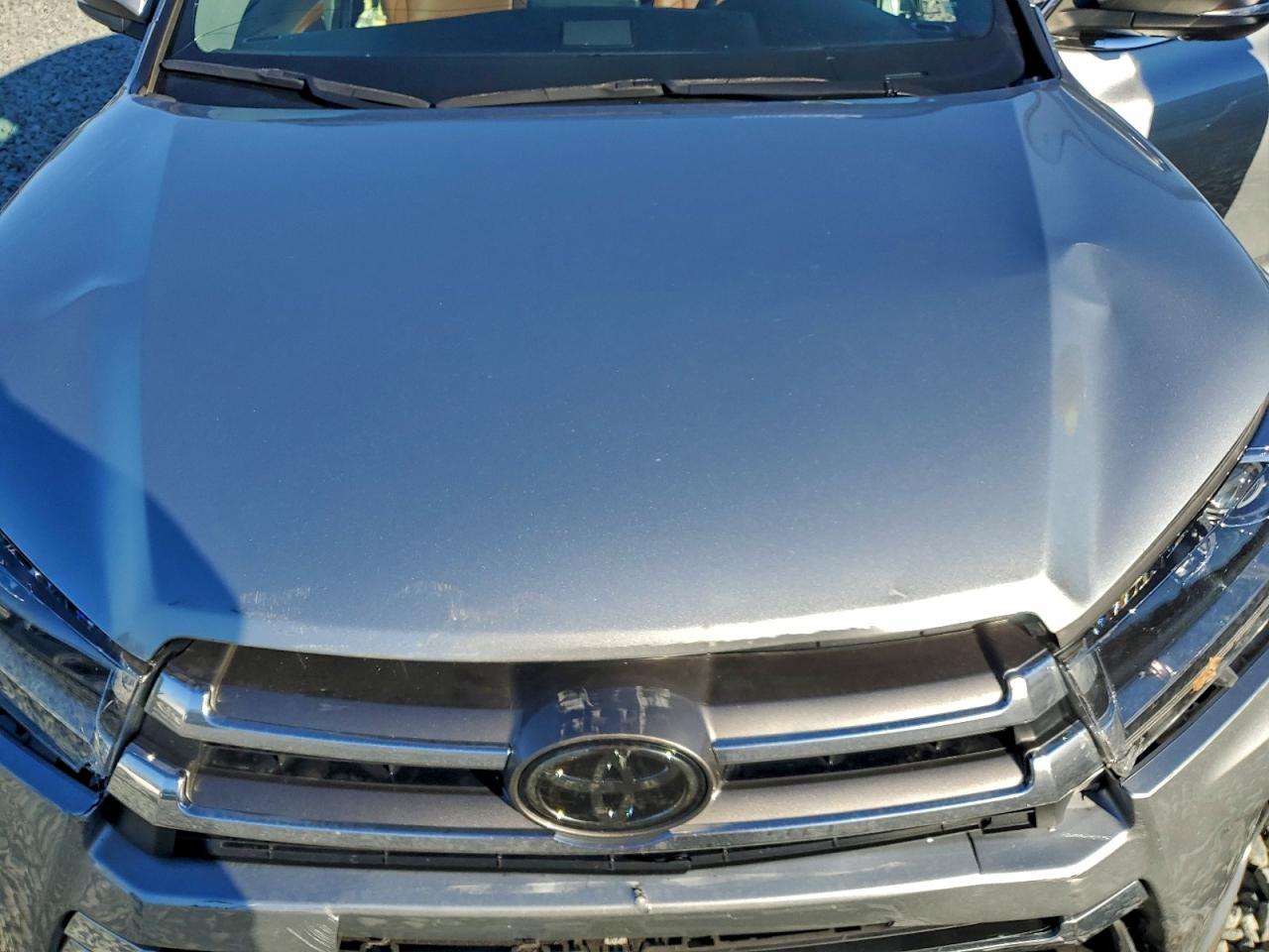 2019 TOYOTA HIGHLANDER LIMITED photo 12