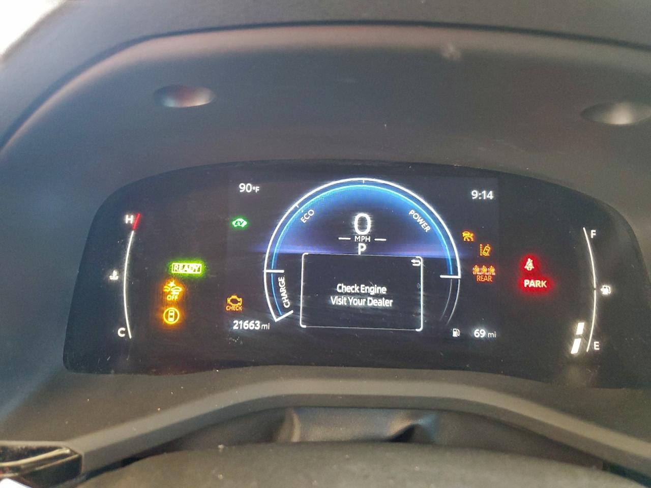 2025 TOYOTA CAMRY SE photo 17