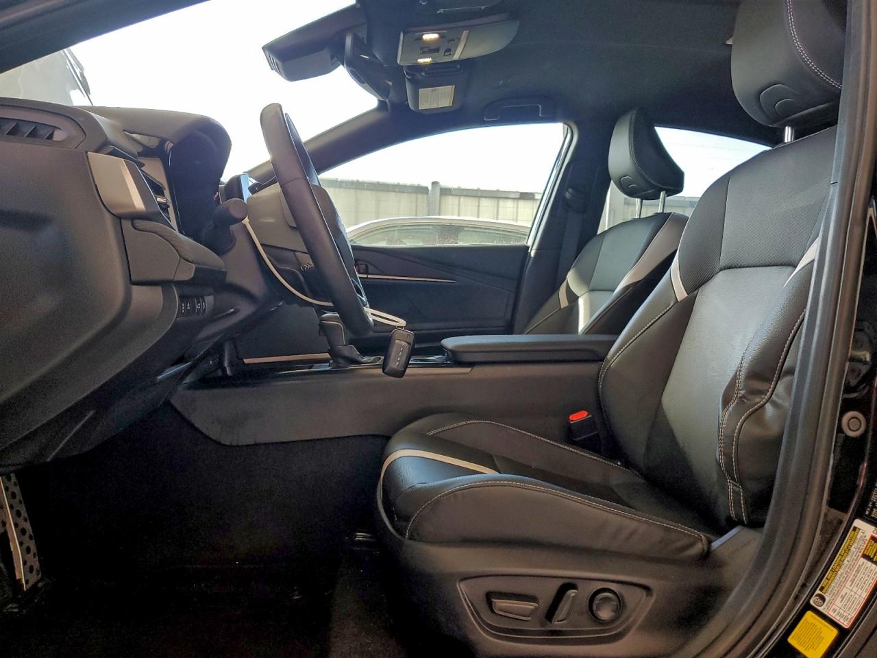 2025 TOYOTA CAMRY SE photo 13