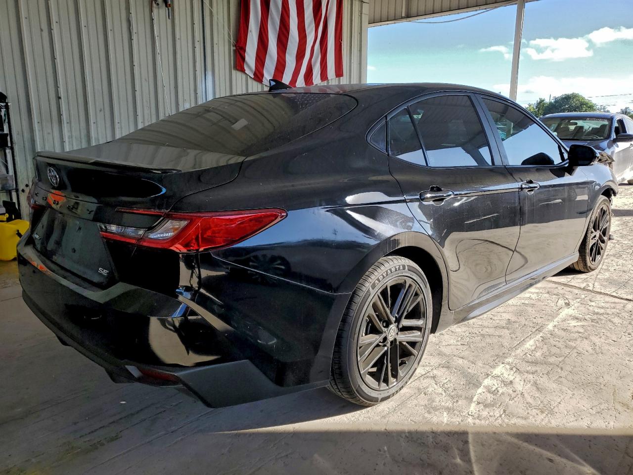 2025 TOYOTA CAMRY SE photo 5