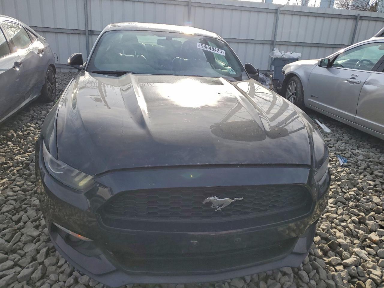 2017 FORD MUSTANG photo 5
