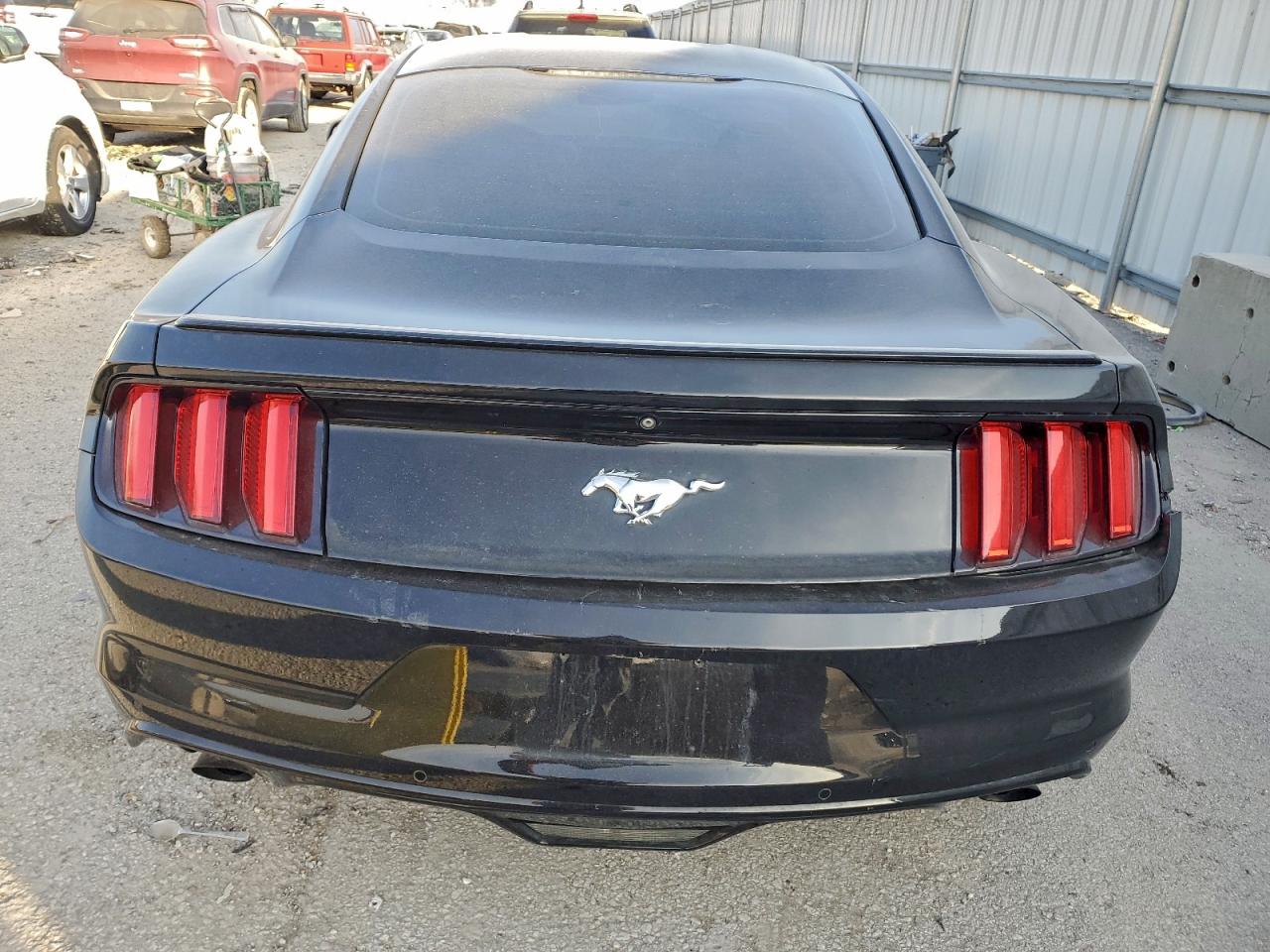 2016 FORD MUSTANG photo 6