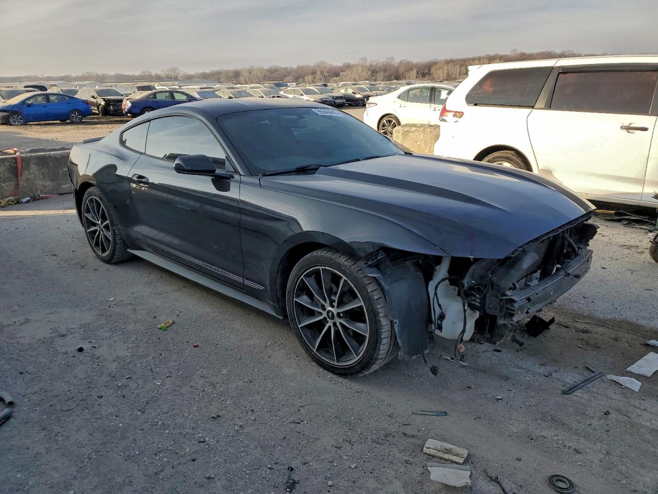 2016 FORD MUSTANG photo 4