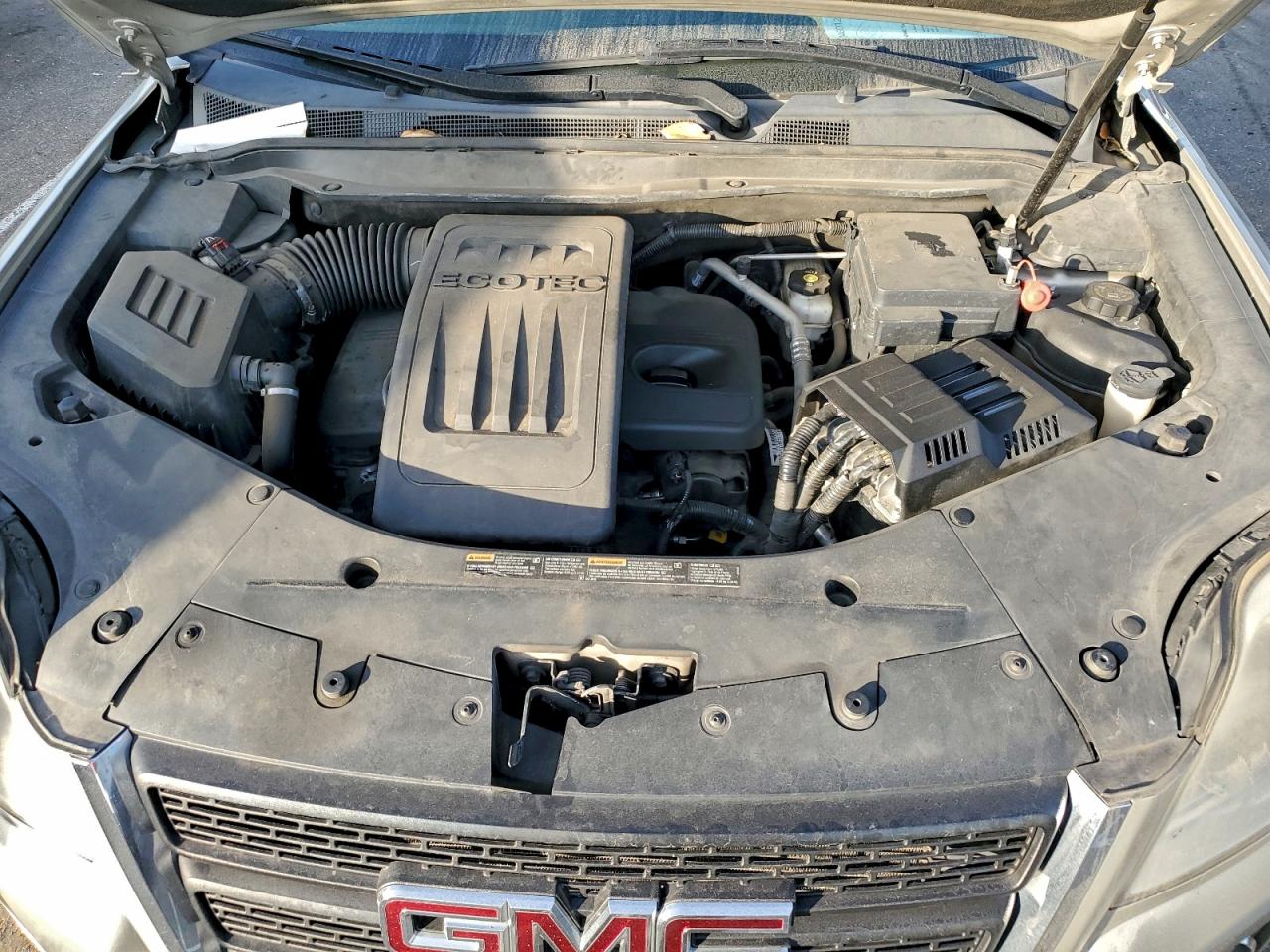 2015 GMC TERRAIN SLE photo 11