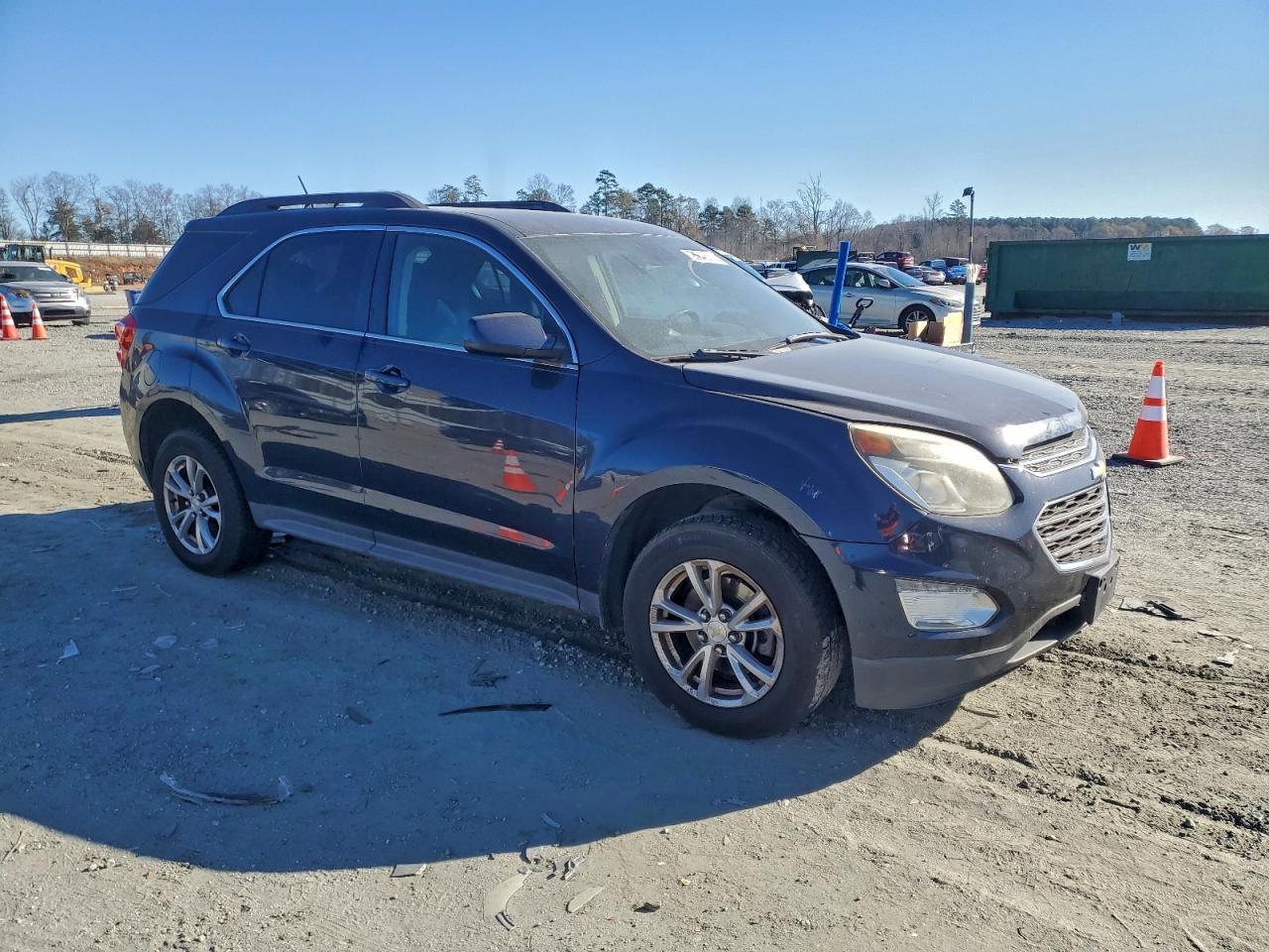 2016 CHEVROLET EQUINOX LT photo 4