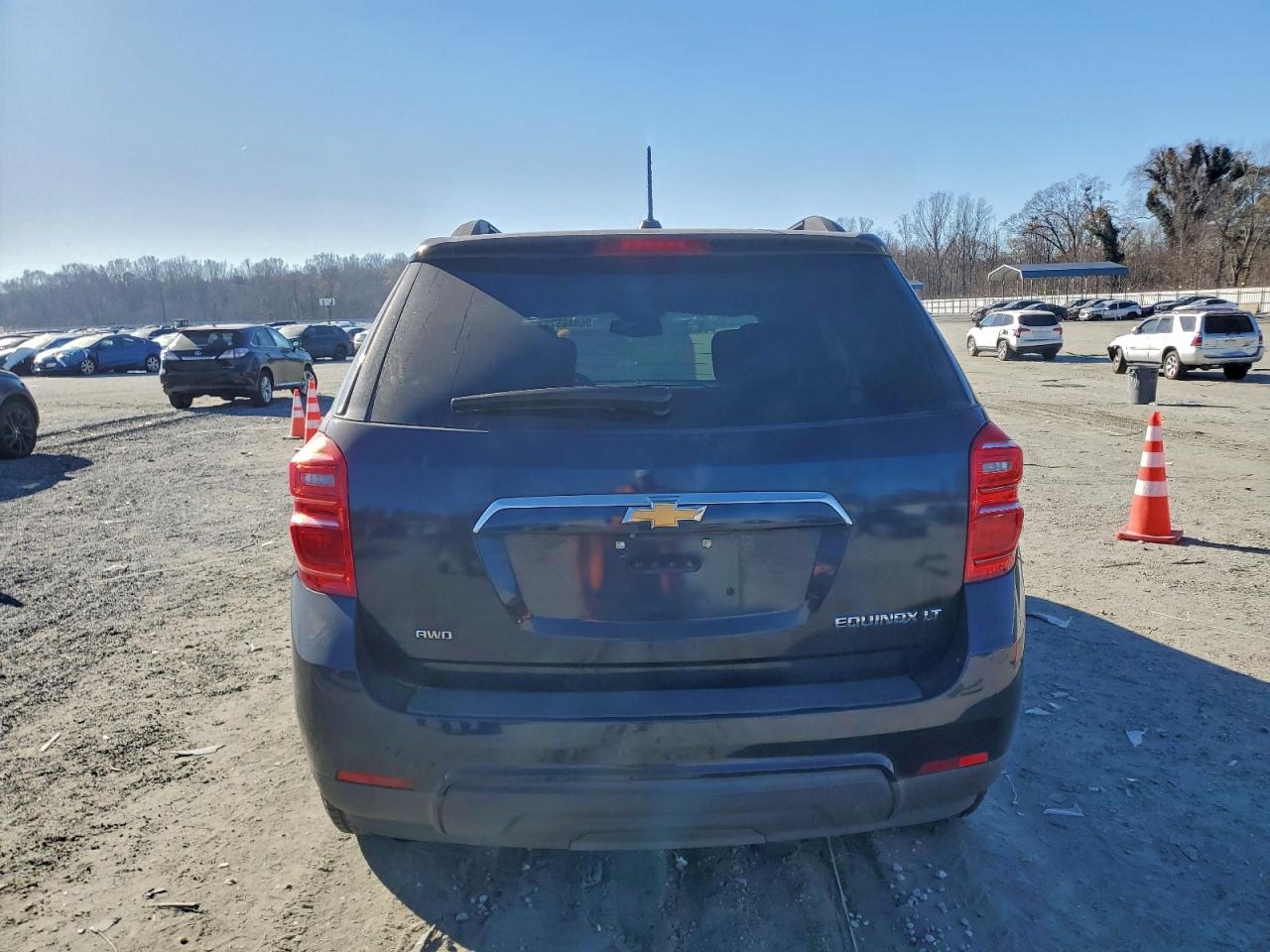 2016 CHEVROLET EQUINOX LT photo 6