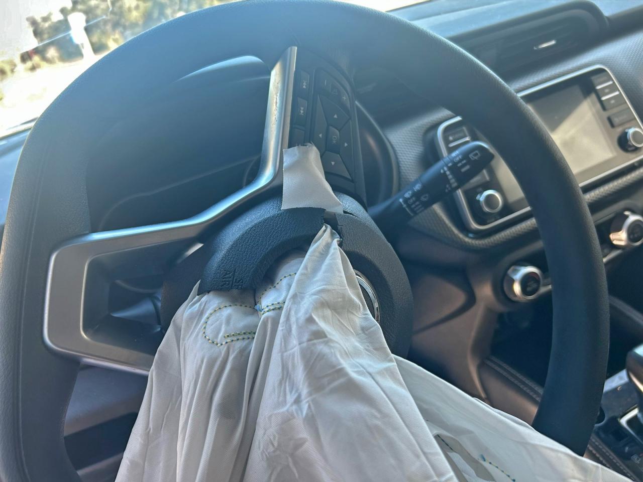 2020 NISSAN KICKS SV photo 12