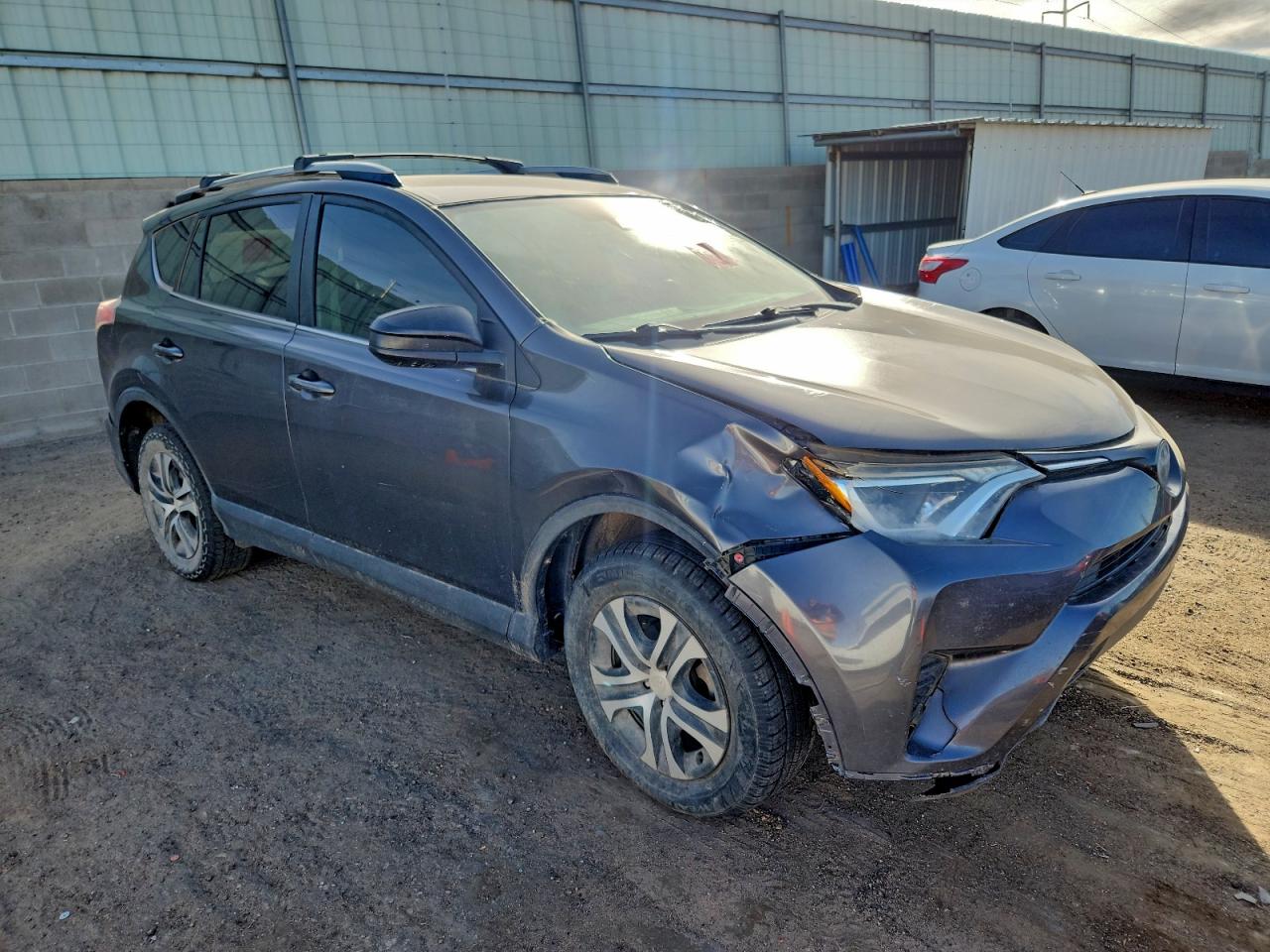 2017 TOYOTA RAV4 LE photo 4