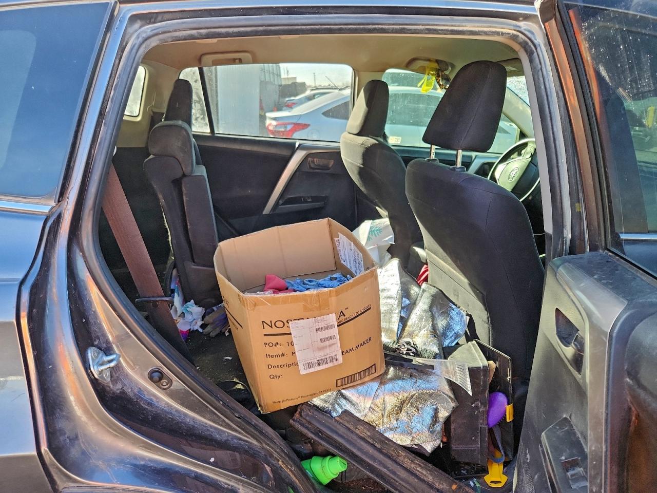 2017 TOYOTA RAV4 LE photo 11