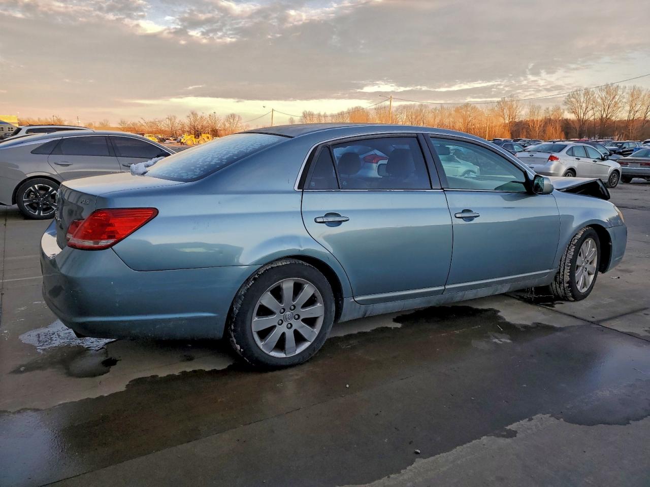 2006 TOYOTA AVALON XL photo 3