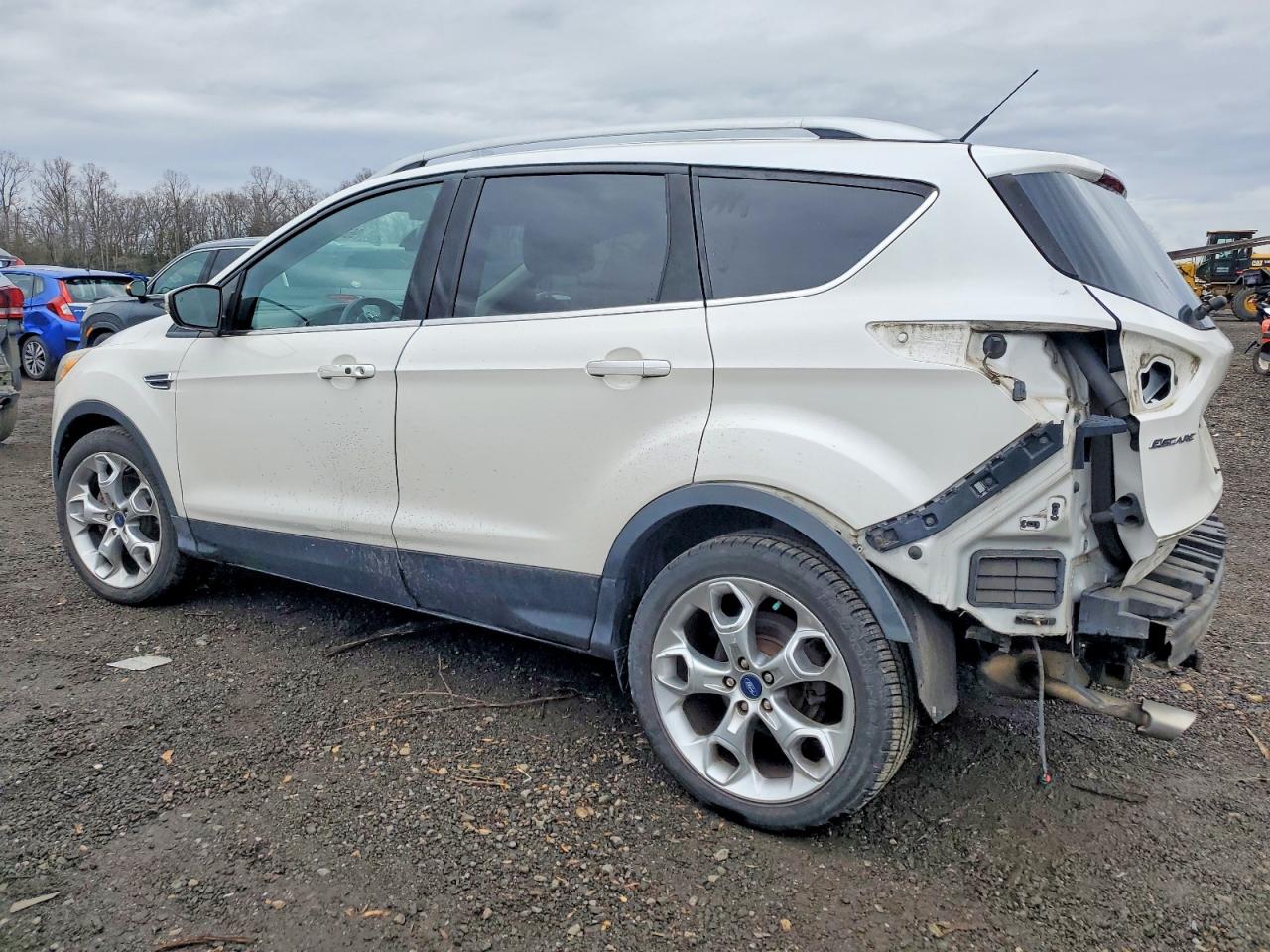 2015 FORD ESCAPE TITANIUM photo 2