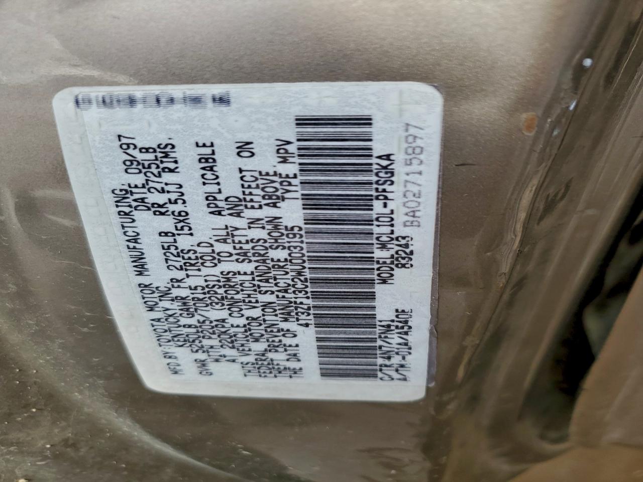 1998 TOYOTA SIENNA LE photo 37