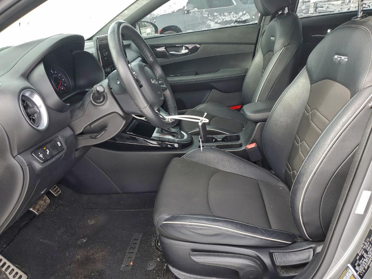 2023 KIA FORTE GT LINE photo 7