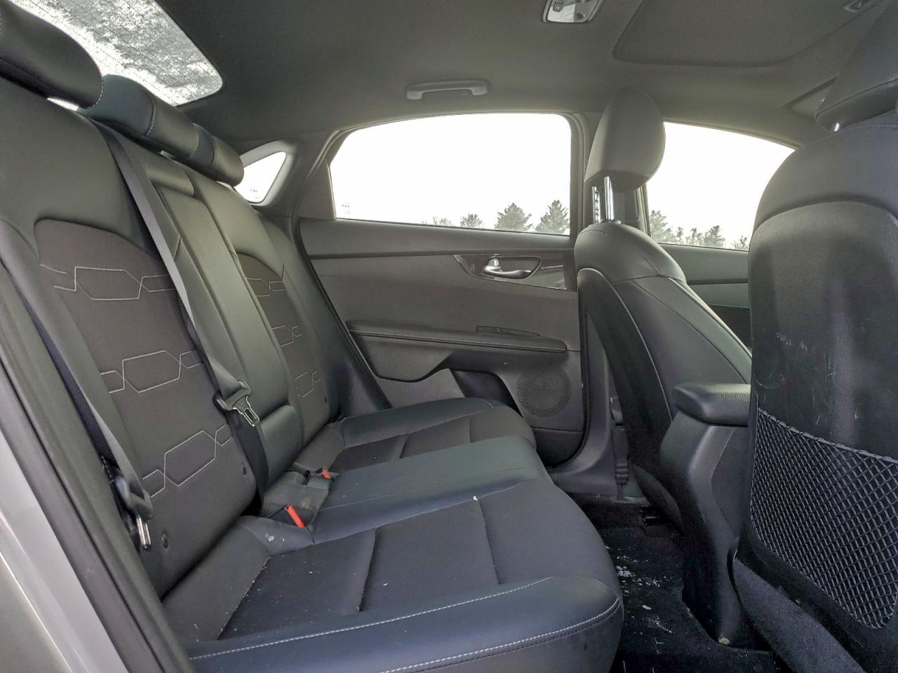 2023 KIA FORTE GT LINE photo 10