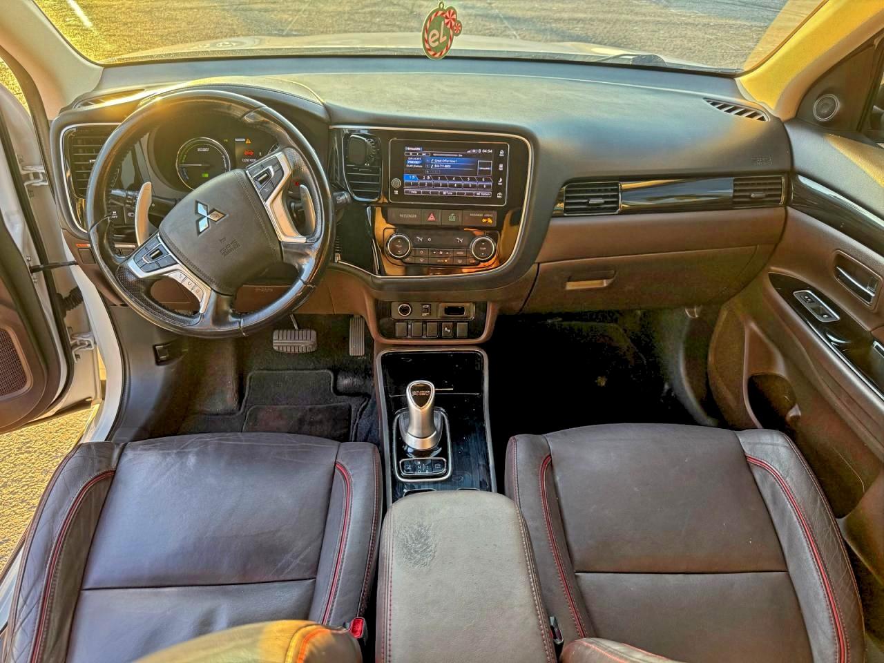 2018 MITSUBISHI OUTLANDER SE photo 9