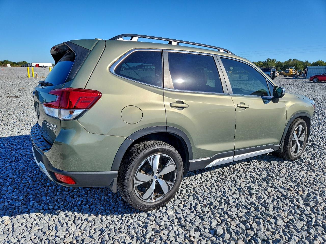 2021 SUBARU FORESTER TOURING photo 3