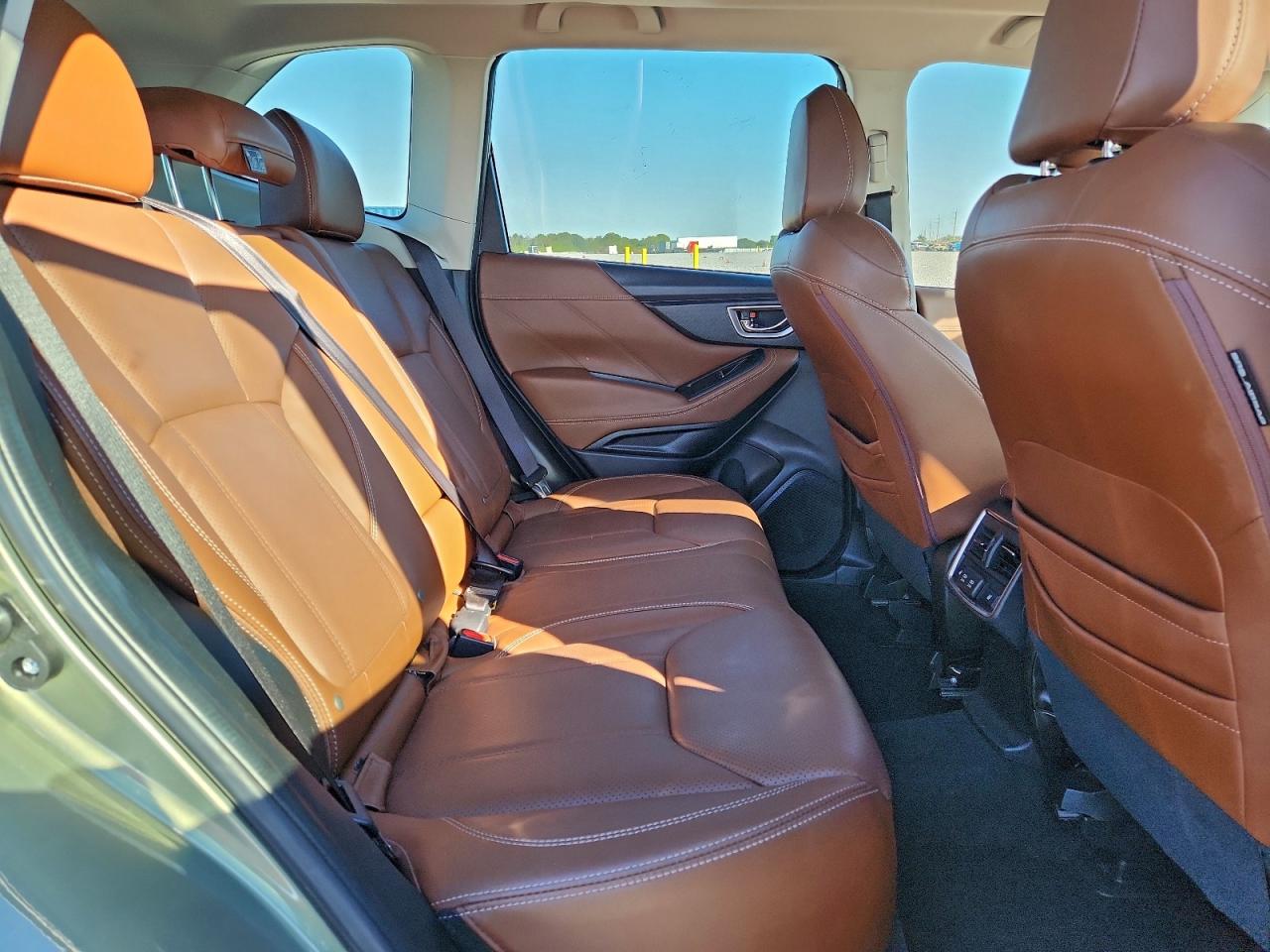 2021 SUBARU FORESTER TOURING photo 11