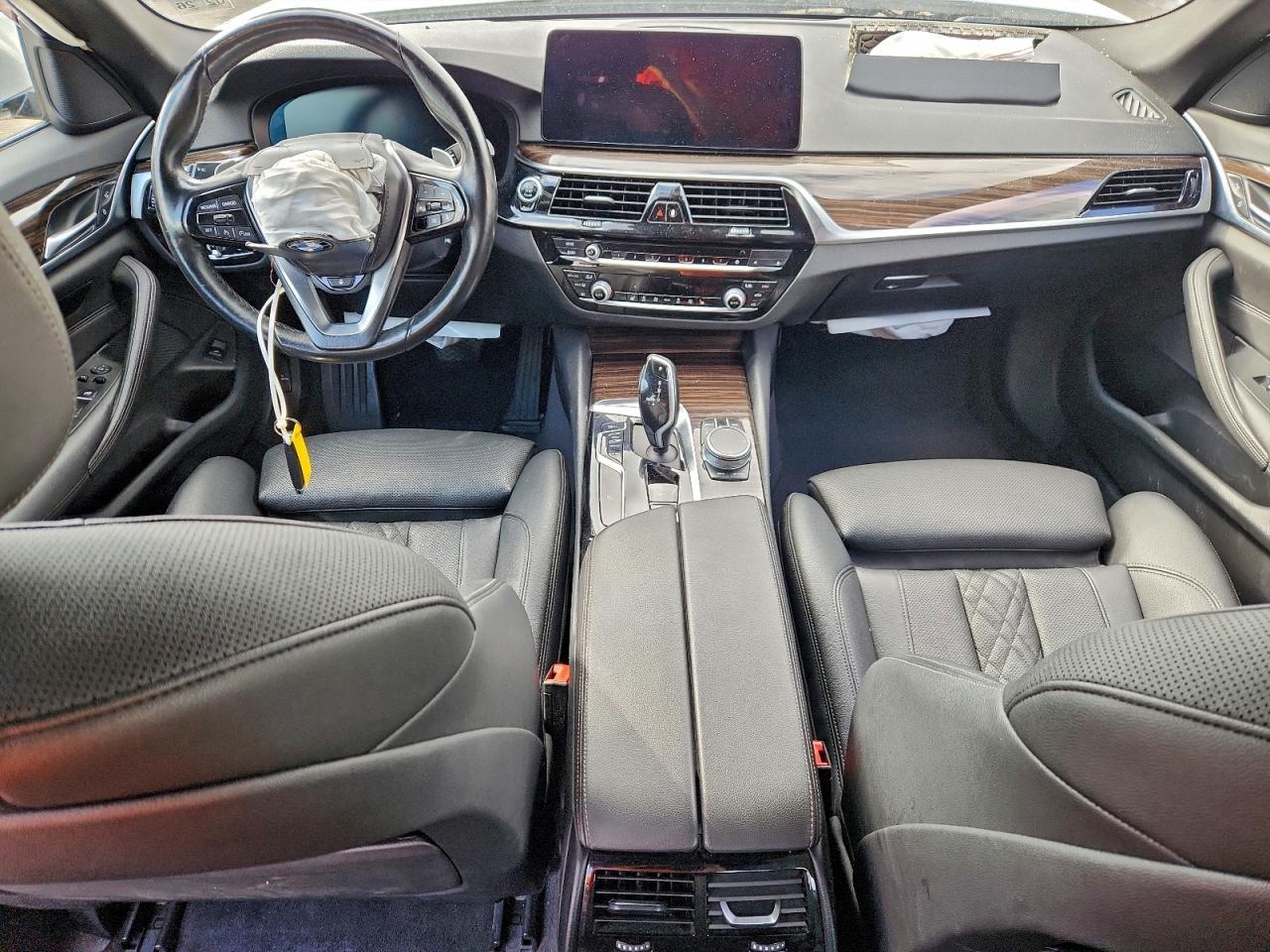 2021 BMW 530 I photo 8
