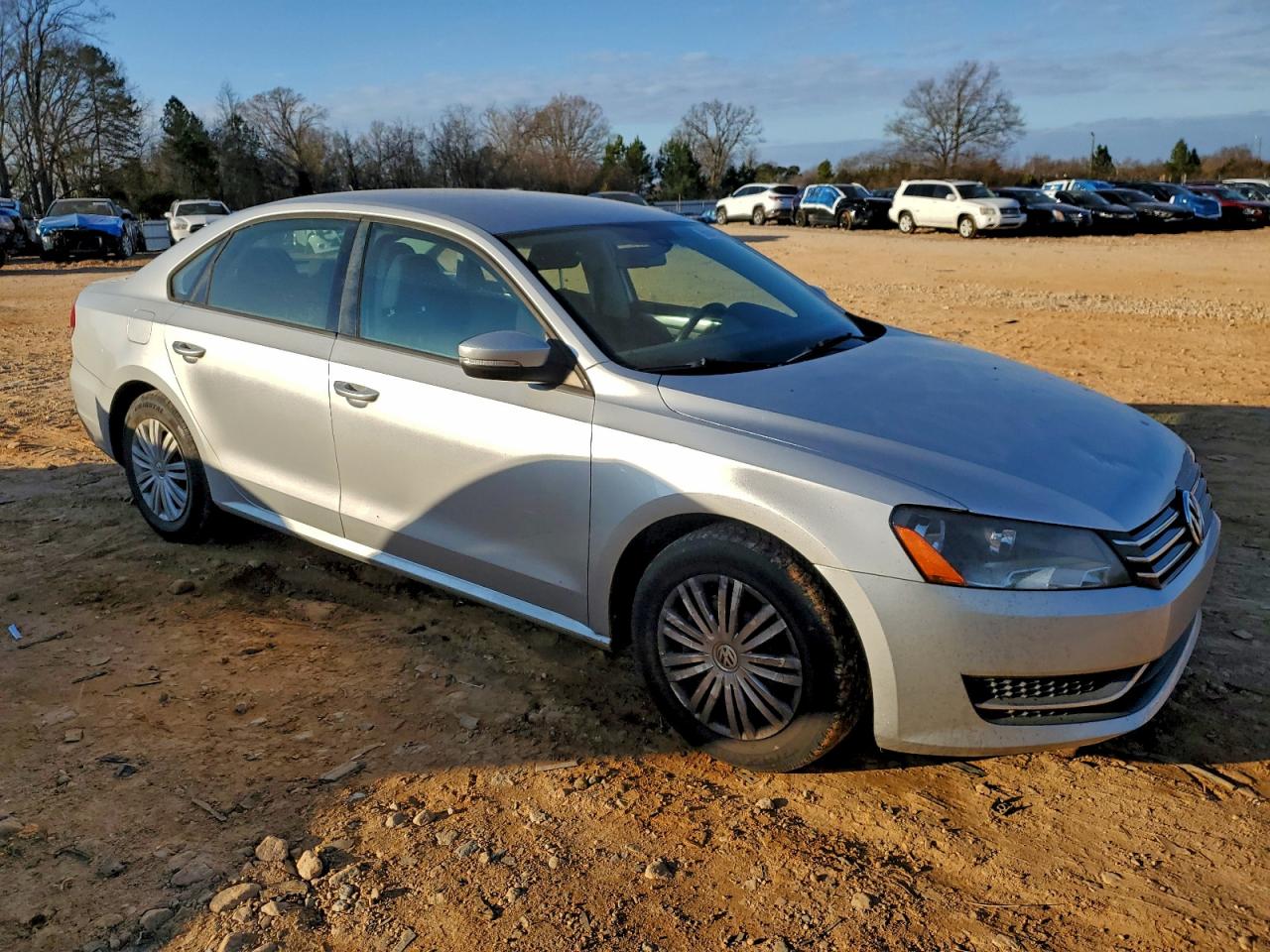 2014 VOLKSWAGEN PASSAT S photo 4