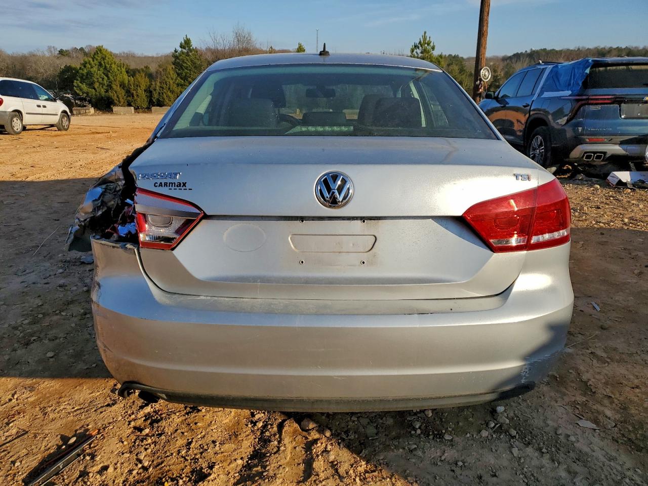 2014 VOLKSWAGEN PASSAT S photo 6