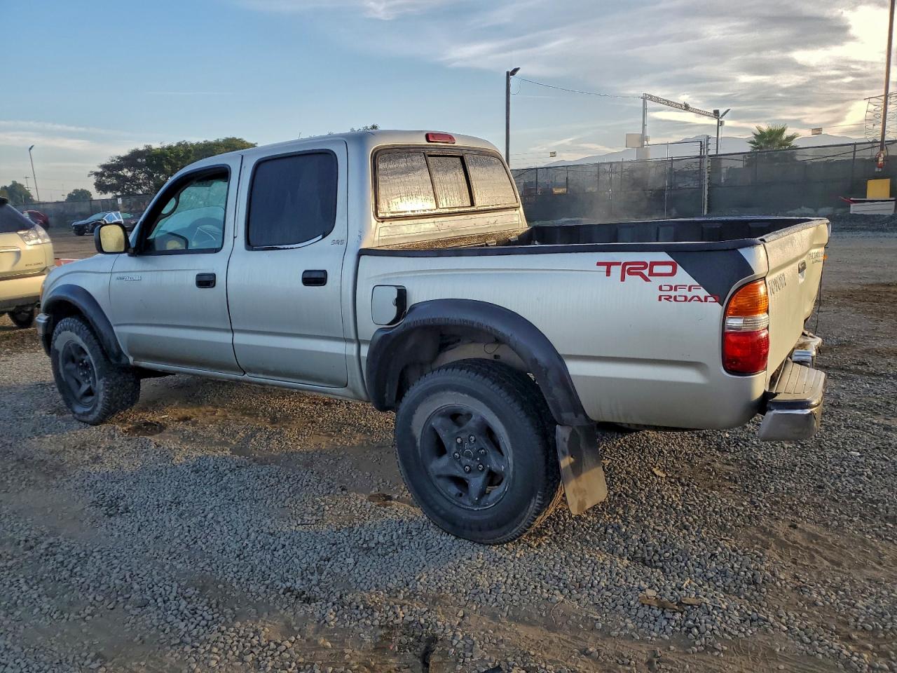 2003 TOYOTA TACOMA DOUBLE CAB PRERUNNER photo 2