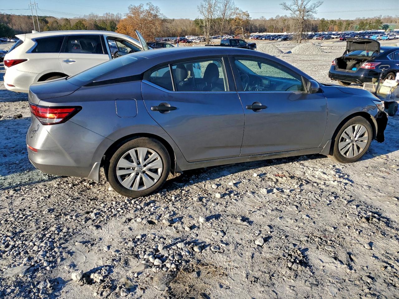 2024 NISSAN SENTRA S photo 3