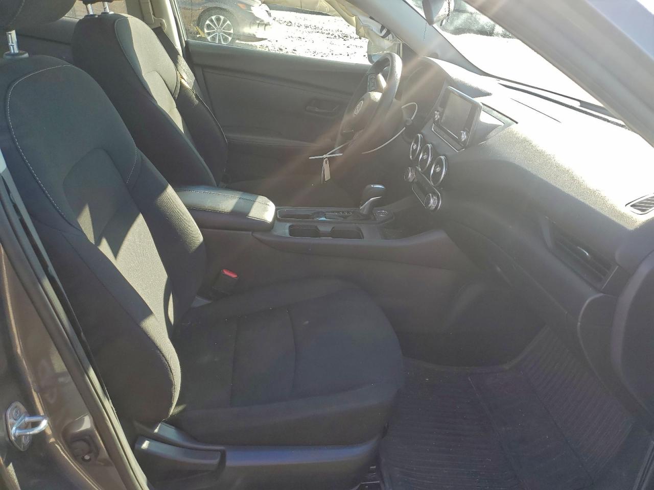 2024 NISSAN SENTRA S photo 7