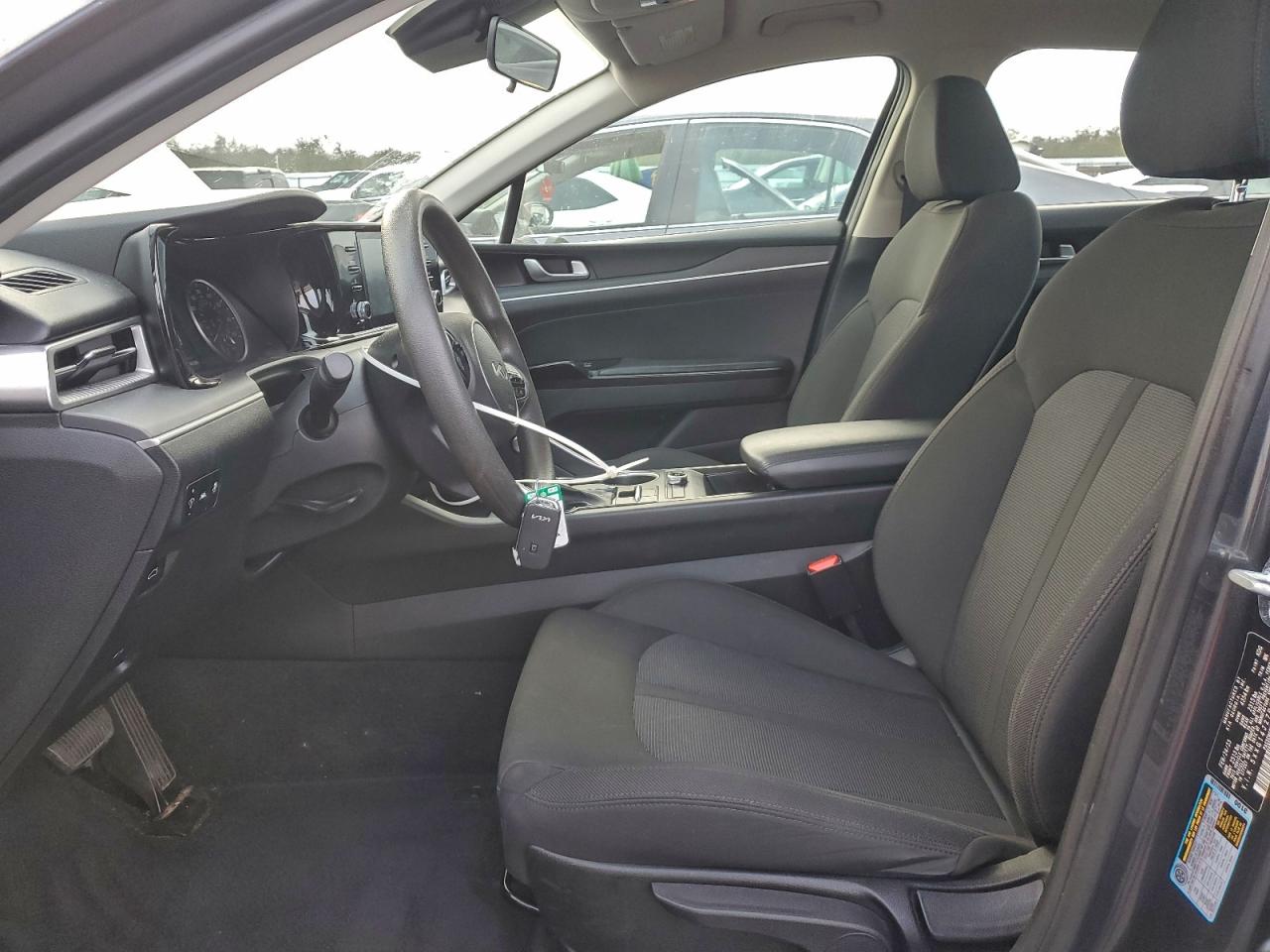 2023 KIA K5 LXS photo 7