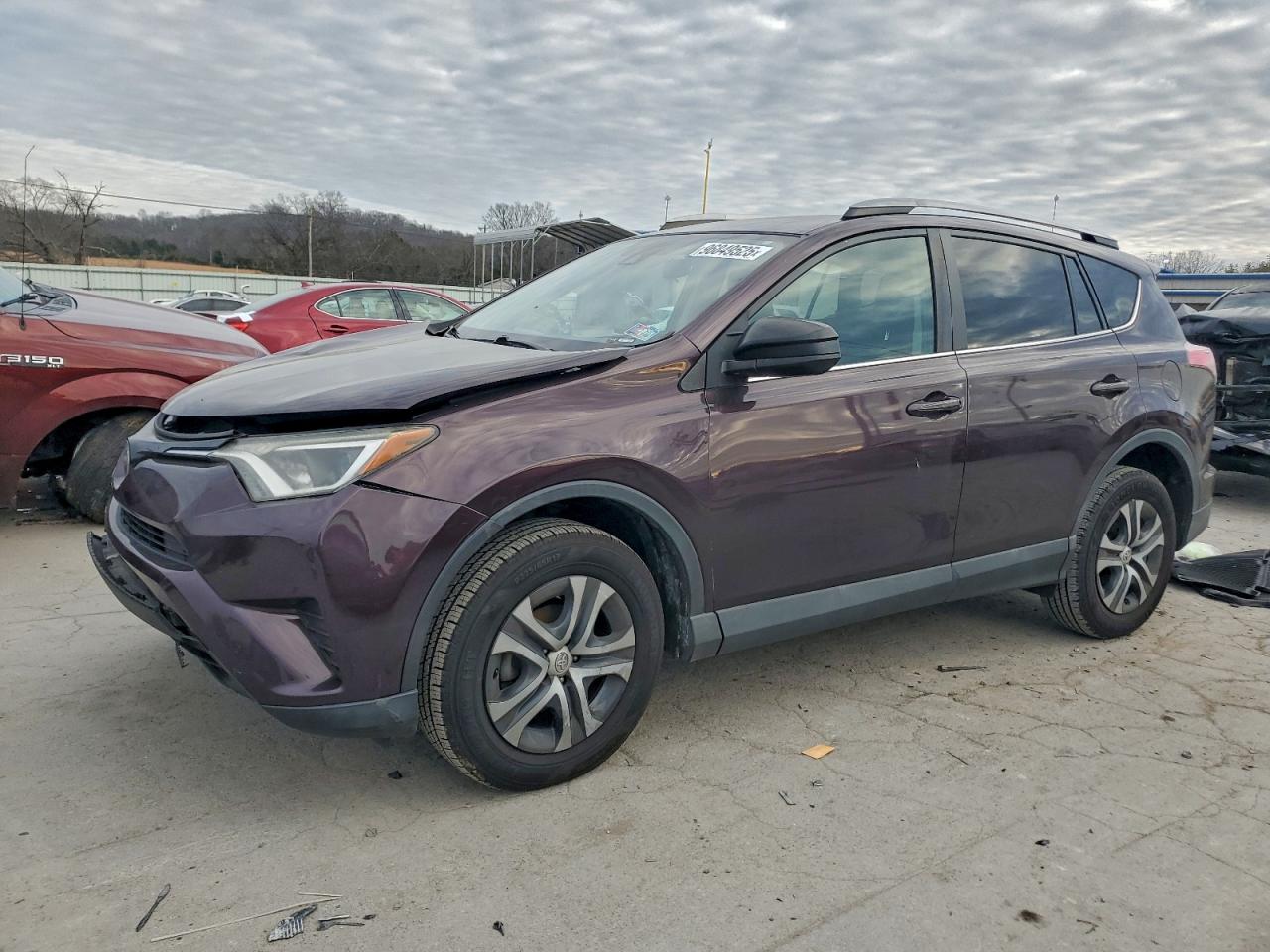 2017 TOYOTA RAV4 LE — FRONT END damage — photo 1